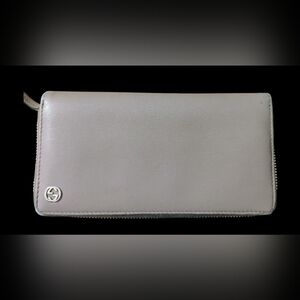 Gucci Beige Leather Zip Around Wallet